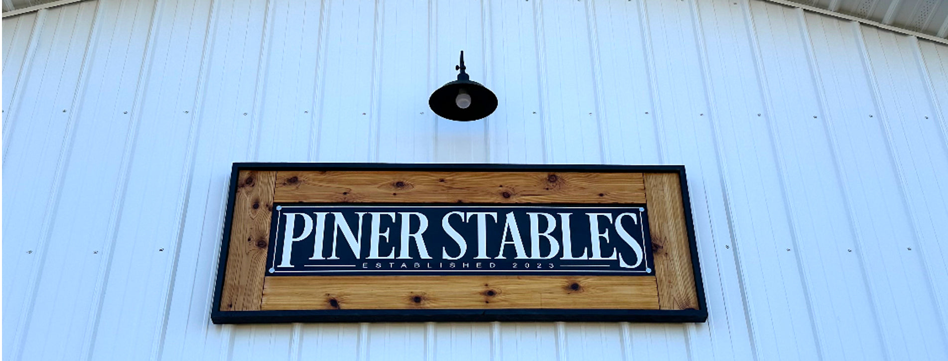 The Art of Equine Elegance: Modern Barn Aesthetics and the Impact of Large Barn Signs